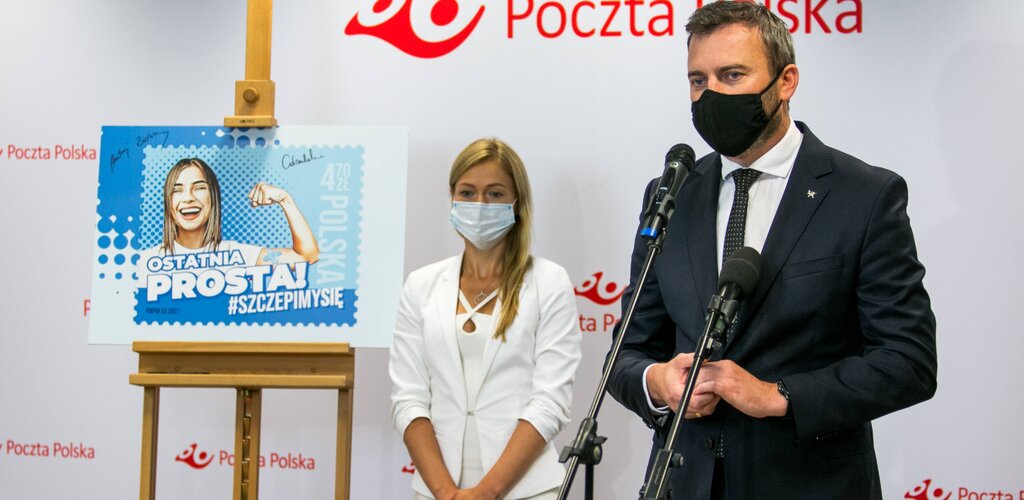 Poczta Polska nową emisją filatelistyczną włącza się w ogólnopolską kampanię #SZCZEPIMYSIĘ  