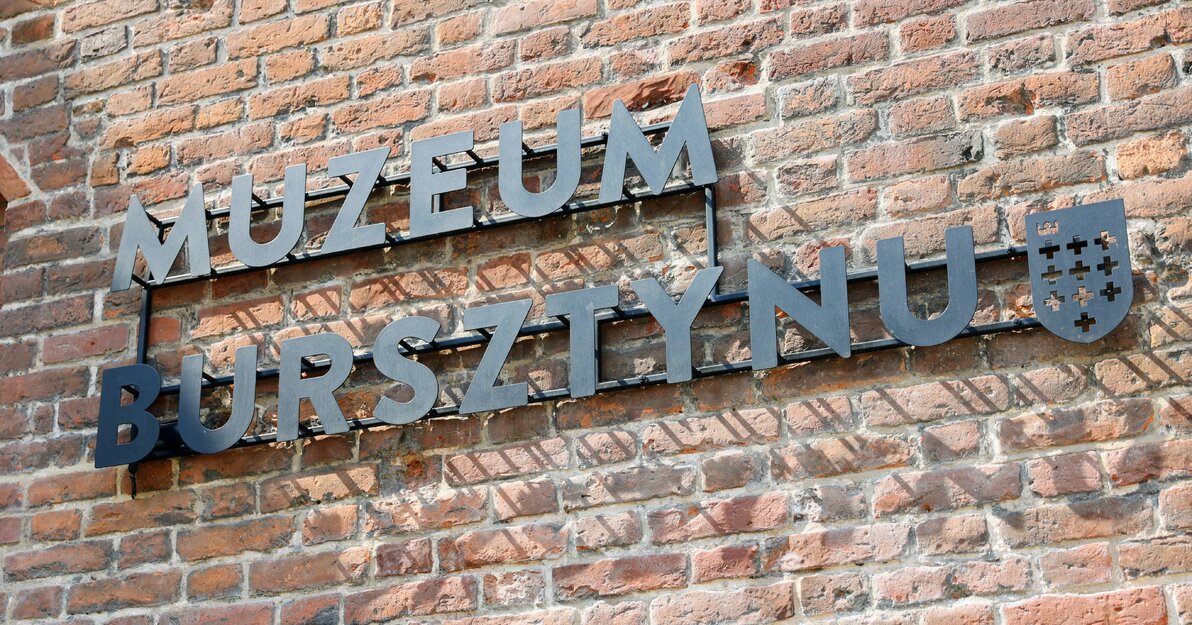 Szyld Muzeum Bursztynu, fot  Dominik Paszliński, gdansk pl