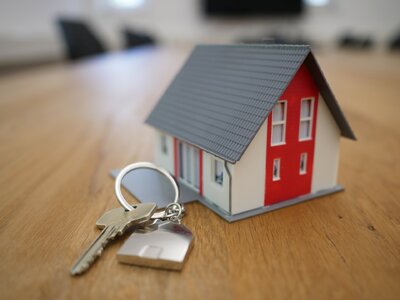 IP Ubezpieczenia mieszkań coraz częściej wychodzą z domu-unsplash com