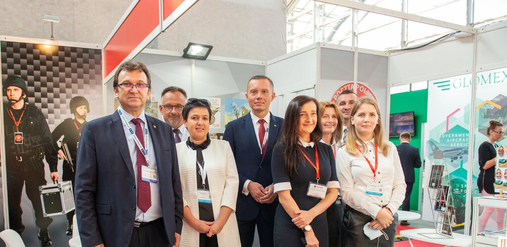 Poczta Polska po raz pierwszy ze stoiskiem na Międzynarodowym Salonie Przemysłu Obronnego w Kielcach 