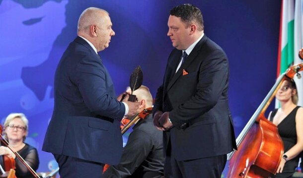 KGHM recibe el premio a la Empresa del Año en el Foro Económico de Karpacz