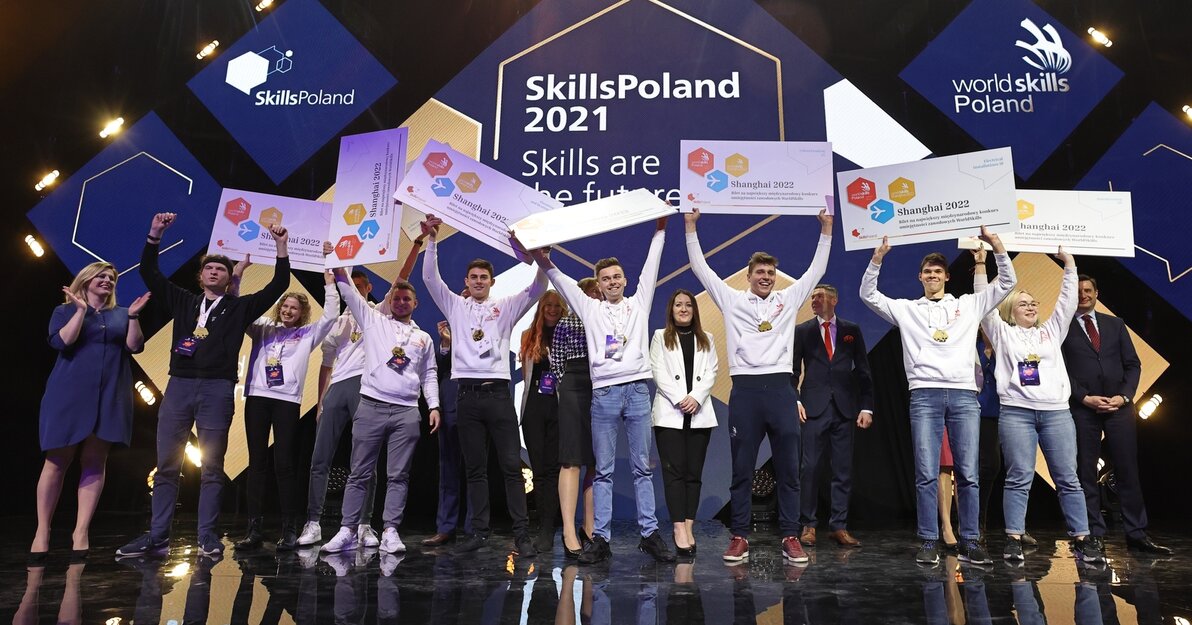 Zwycięzcy SkillsPoland Gdańsk 2021 fot  Grzegorz Mehringwww gdansk pl