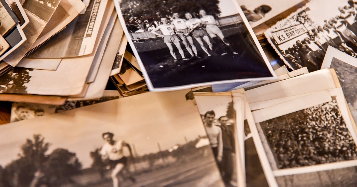 Zdjęcie. Fotografie z okresu początku XX wieku przedstawiające sportowców Pogoni Lwów. 