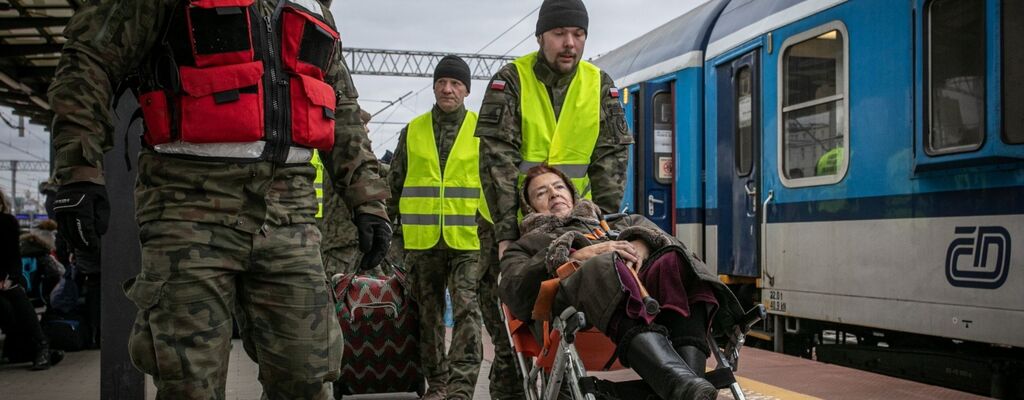 Żołnierze WOT wspierają wojewodę pomorskiego w przyjęciu uchodźców