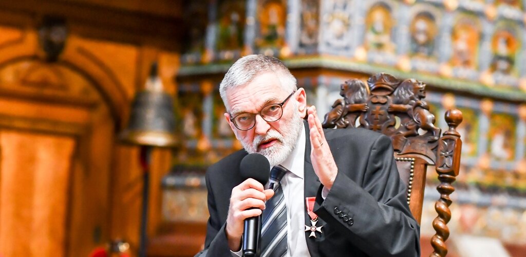 Grzegorz Szychliński podczas debaty o książce Synchronia. 