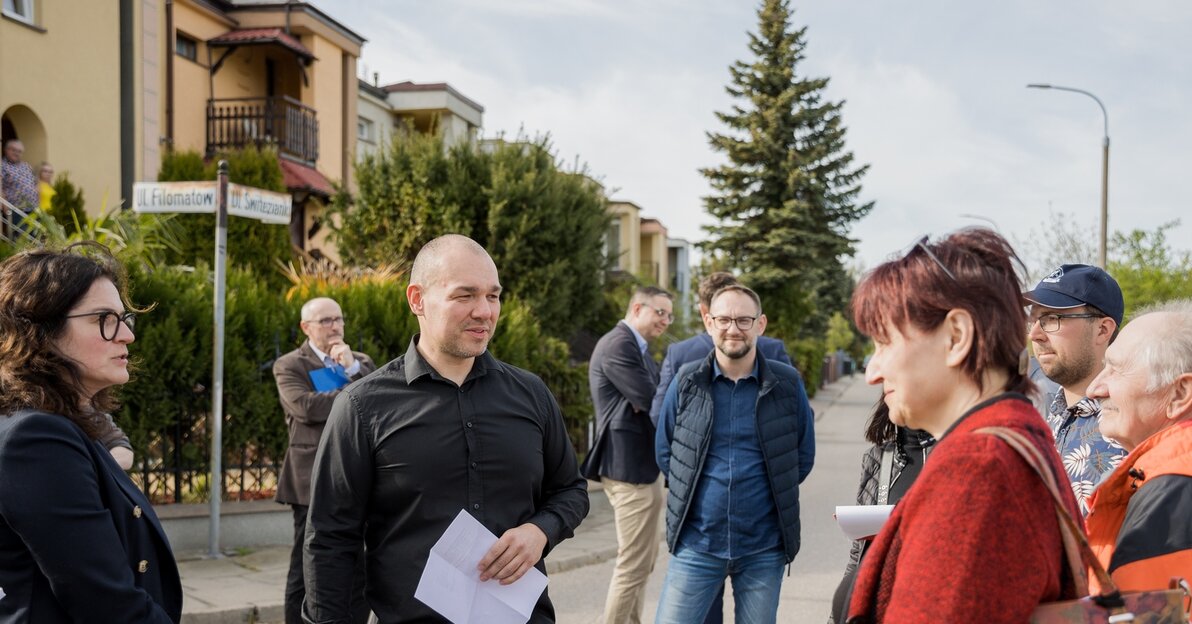 Rozmowy o potrzebach dzielnicy, fot  Dominik Paszliński 