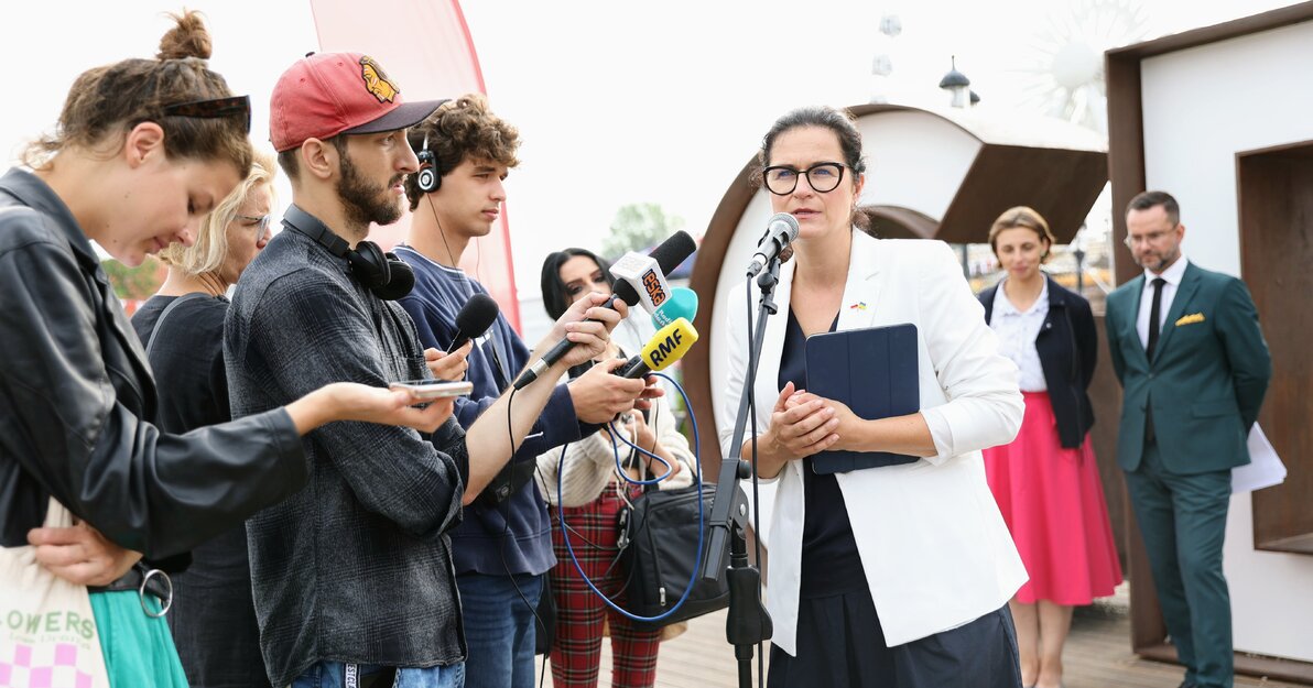 Konferencja prasowa zapowiadająca nowy rok szkolny, fot  Dominik Paszliński