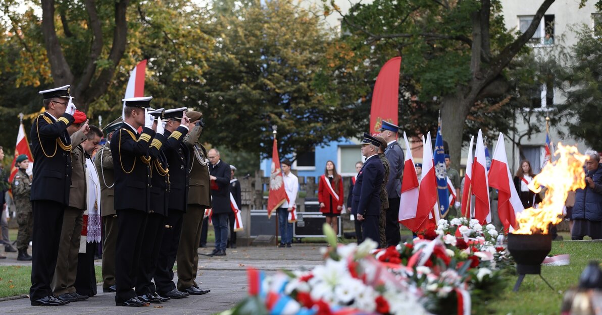 82  Rocznica rozstrzelania przez Niemców Obrońców Poczty Polskiej w Gdańsku fot  Grzegorz Mehring