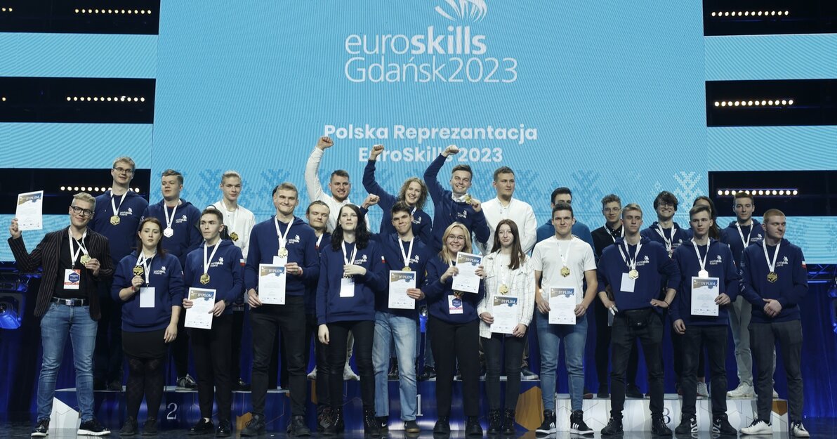 Zwycięzcy SkillsPoland Gdańsk 2022 i zarówno reprezentanci Polski na EuroSkills Gdańsk 2023