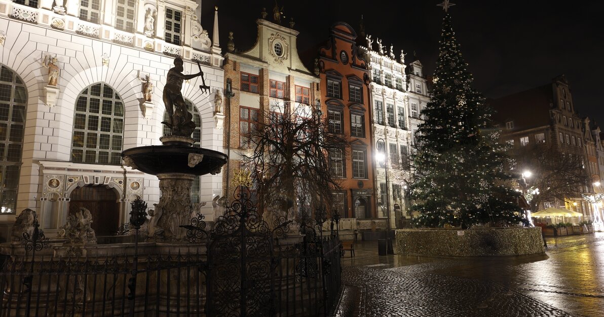 #LightsForUkraine także w Gdańsku fot  Grzegorz Mehring www gdansk pl (4)