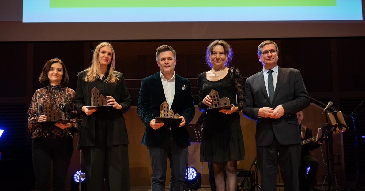 Gala Tarnów Wyróżnienie odbiera Paulina Borysewicz BAM i Tomasz Filipowicz WSO