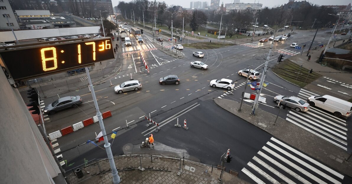 Skrzyżowanie ulic Nowe Ogrody i 3 Maja