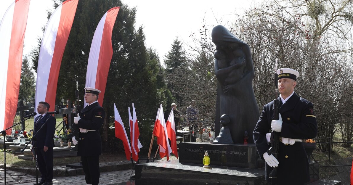 Uroczystości na Cmentarzu Łoswowickim, fot  Grzegorz Mehring www gdansk pl