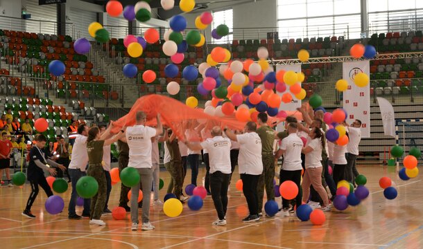 Z sercem na dłoni – zakończyła się zorganizowana przez wolontariuszy KGHM Integracyjna Olimpiada Sportowa w Lubinie