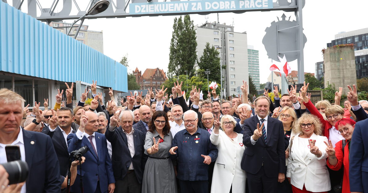 Otwarcie historycznej Bramy nr 2, fot  Domik Paszliński  (1)