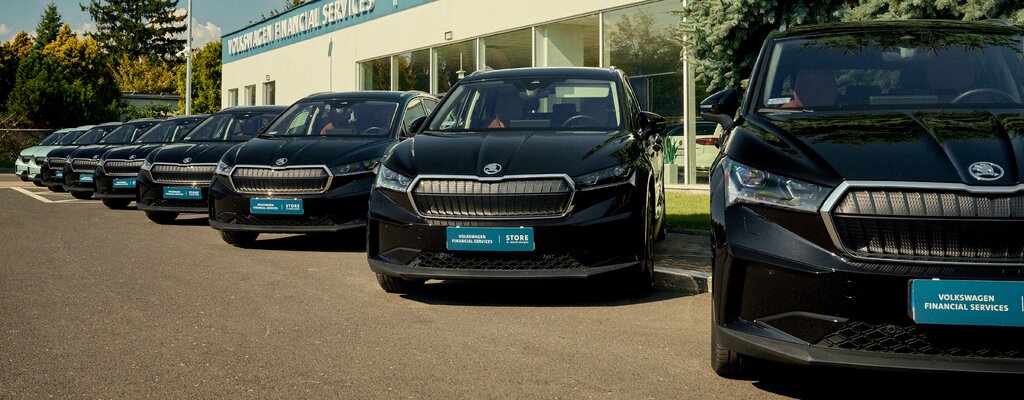Volkswagen Financial Services finansuje 11 elektrycznych aut Škoda Enyaq dla spółki Hilti Polska