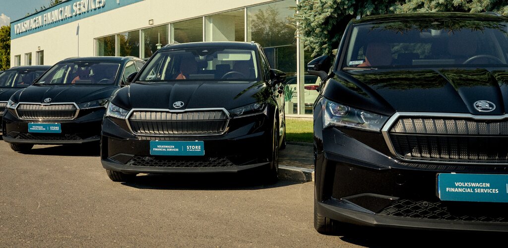Volkswagen Financial Services finansuje 11 elektrycznych aut Škoda Enyaq dla spółki Hilti Polska