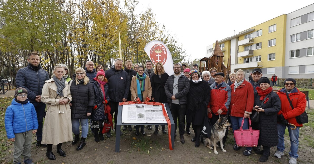 Otwarcie nowego skweru przy ul. Piecewskiej w Pieckach-Migowie, fot. Grzegorz Mehring/ www.gdansk.pl