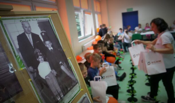 Śladami Jana Wyżykowskiego – wolontariusze KGHM z edukacyjnym programem dla przedszkolaków i uczniów z Zagłębia Miedziowego 