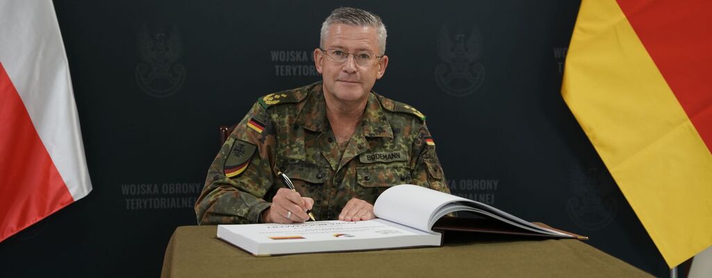 Dowódca Terytorialnej Bundeswehry z wizytą w Dowództwie WOT 