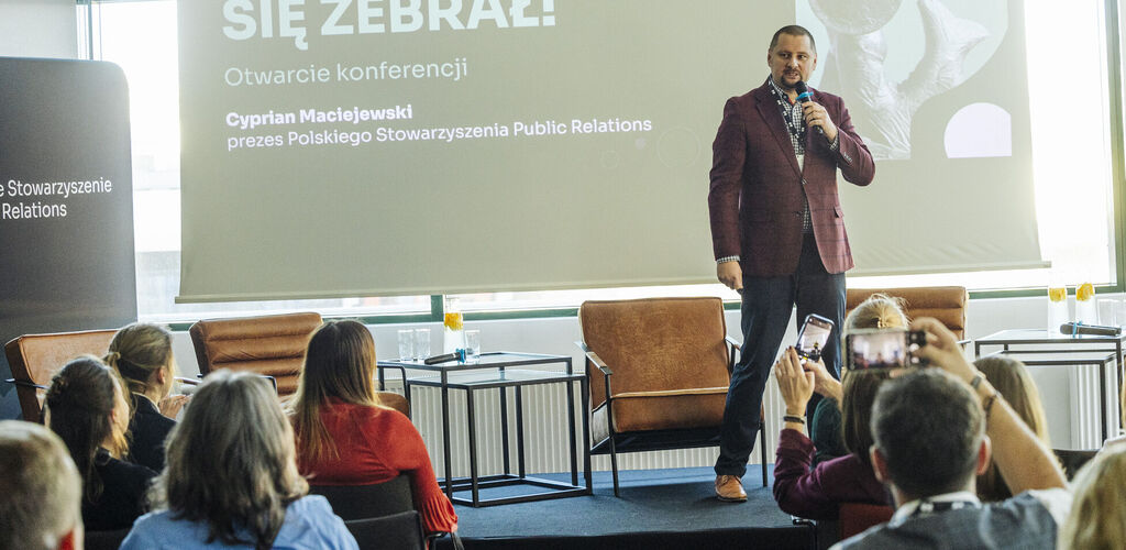 PSPR Day 2024 i „Powrót do przyszłości” na 30-lecie organizacji. Studia przypadków zamiast uniwersalnych recept