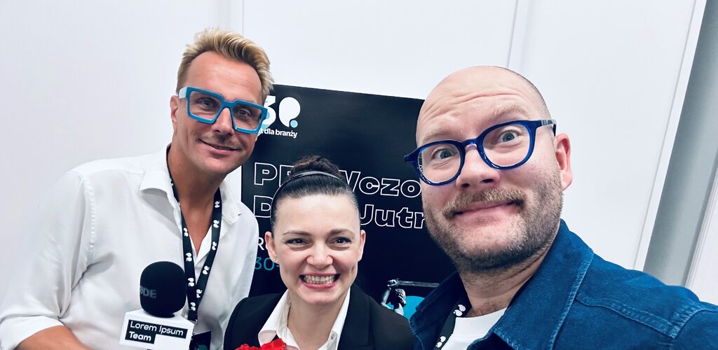 Lorem Ipsum Team x PSPR czyli Mobilne Studio Podcastowe na 30-leciu polskiego PR-u