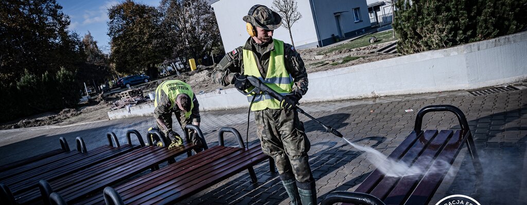 Przedświąteczne wsparcie na terenach popowodziowych 