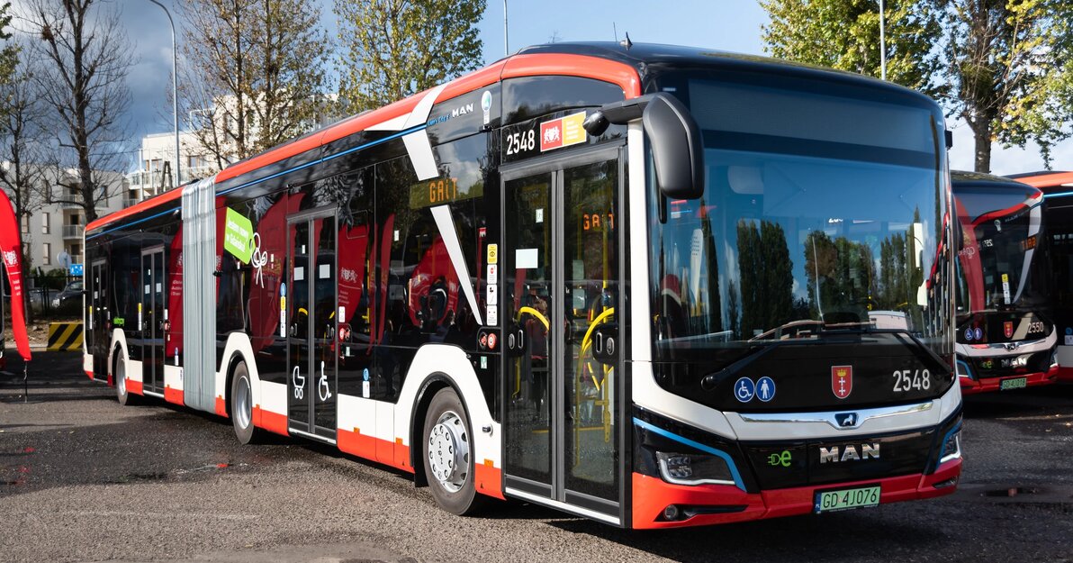 autobus elektryczny, fot. Rafał Kucharek/ gdansk.pl 