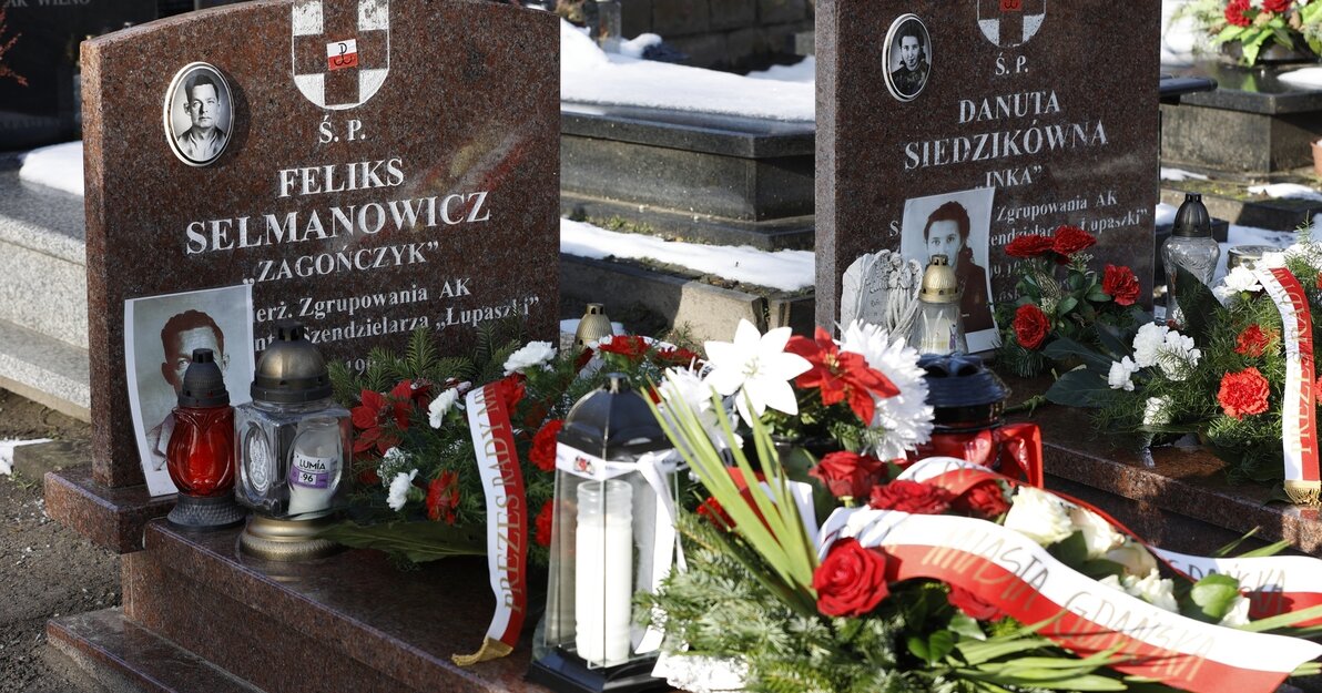 Groby Danuty Siedzikowny i Feliksa Selmanowicza, fot. Grzegorz Mehring
