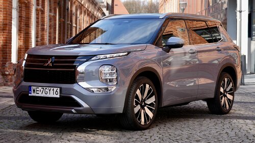 Nowa wersja Mitsubishi Outlander PHEV za 1450 zł miesięcznie i Dni Otwarte 