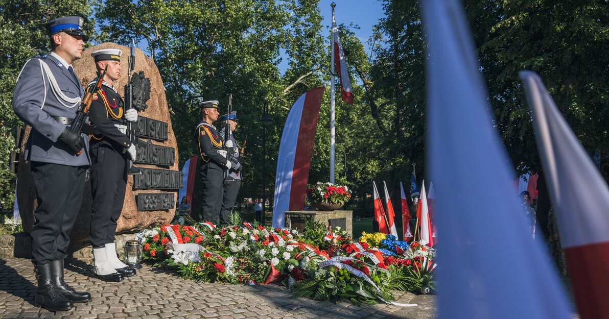 Upamiętnienie rocznicy wybuchu Powstania Warszawskiego fot  Dominik Paszliński