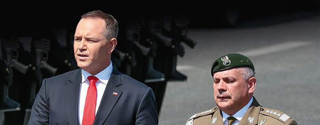 „Do Rzeczy” nr 38: Drony nad Polską. Zimna krew na wagę złota