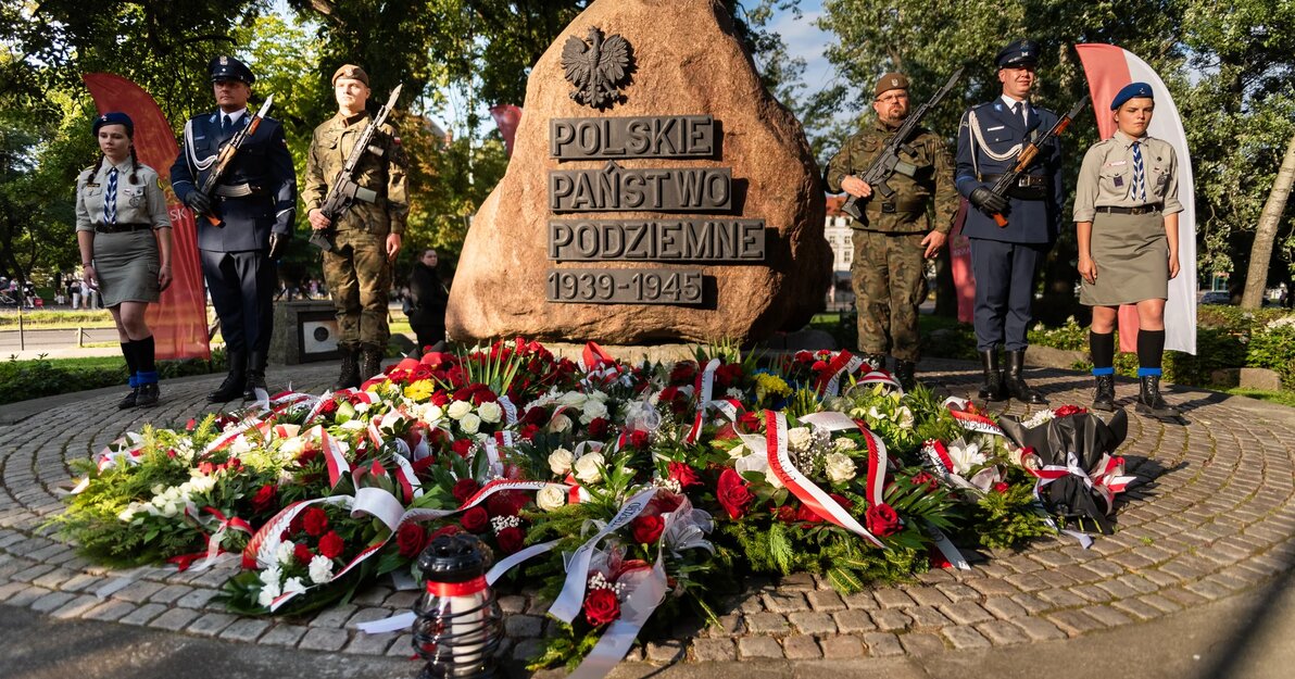 Pomnik Polskiego Państwa Podziemnego, fot  Rafał Kucharek