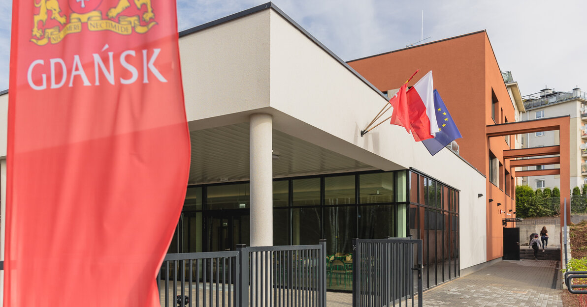 Nowy rok szkolny 20252026 - nowa SP30 - briefing prasowy, fot  D Paszlinski, www gdansk pl (9)