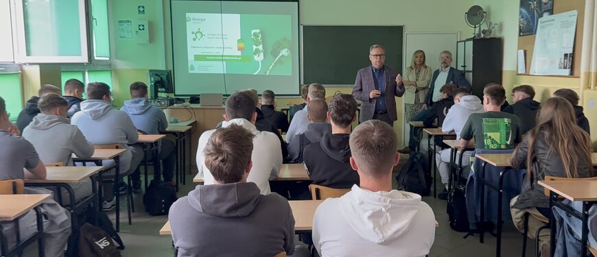 Od szkolnej ławki do dyspozycji mocy. Energa-Operator kształci przyszłych energetyków (Toruń)