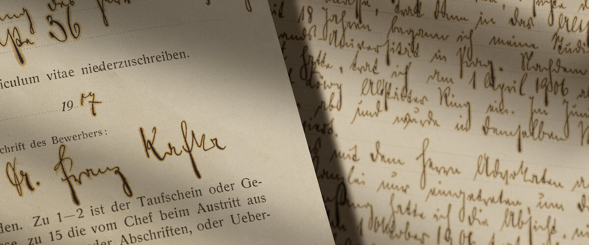 Franz Kafka’s Assicurazioni Generali job application, with curriculum vitae (Prague, October 2, 1907)
Assicurazioni Generali Historical Archive
ph. Massimo Gardone
