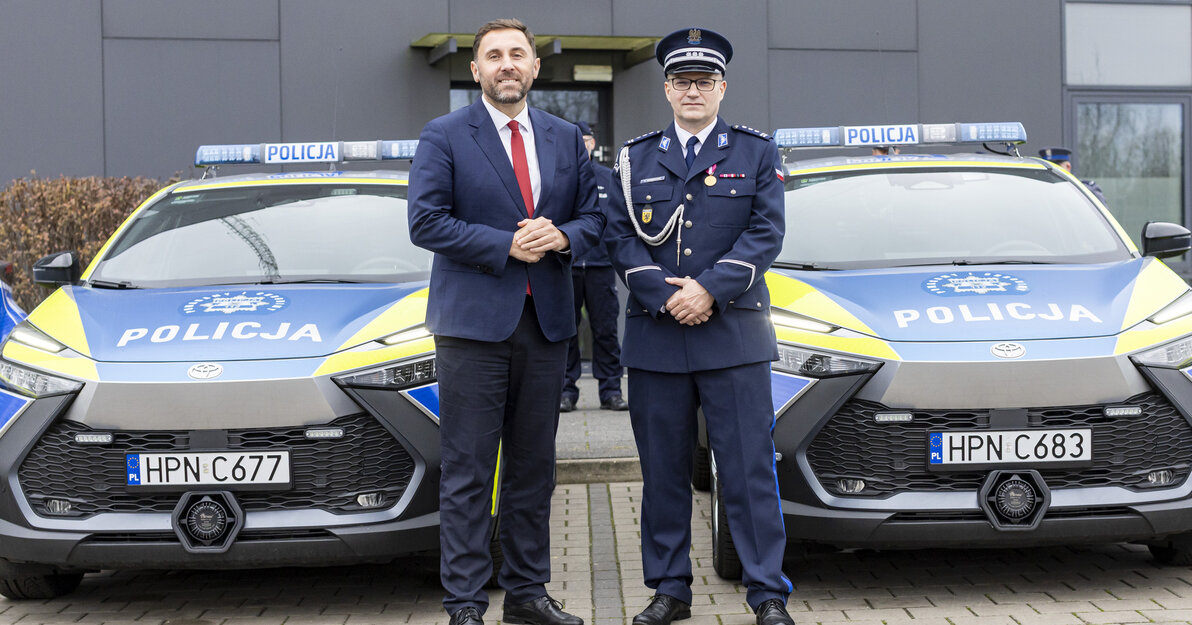 Piotr Borawski, zastępca prezydenta oraz Sylwester Mieszczak komendant KMP, fot. Piotr Wittman