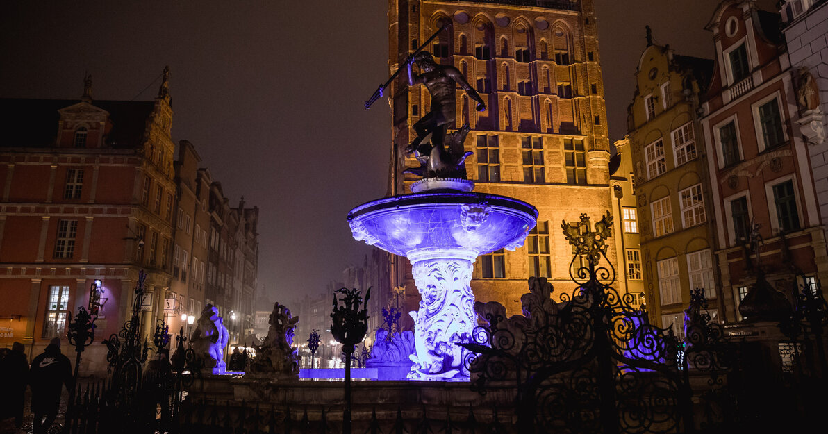 Neptun na fioletowo, fot  Dominik Paszliński