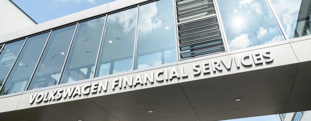Volkswagen Financial Services umacnia pozycję lidera w finansowaniu samochodów