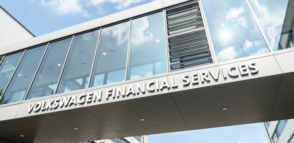 Volkswagen Financial Services umacnia pozycję lidera w finansowaniu samochodów
