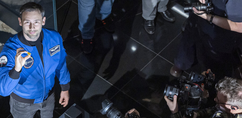 Bursztyn wrócil z kosmosu, fot  Piotr Wittman, mat  gdansk pl (3)