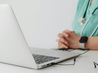 IP 4 konsultacje lekarskie i 9 badań w 2025 r