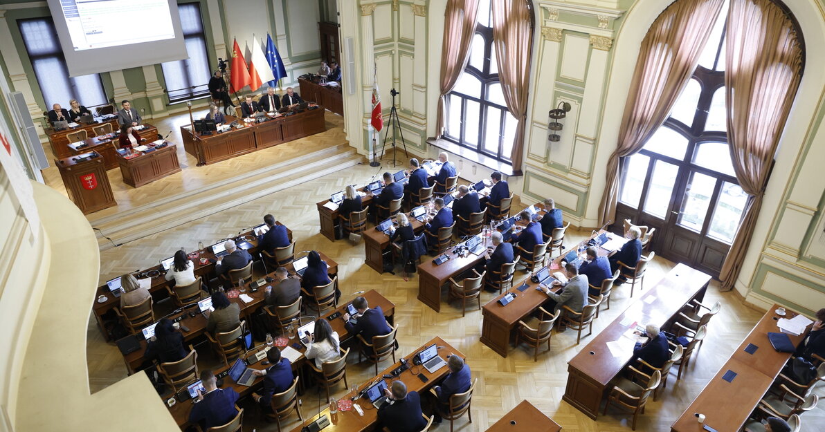 gcm-download-1920-2025-04-24-XV-sesja-rada-miasta-025 4fdd39af