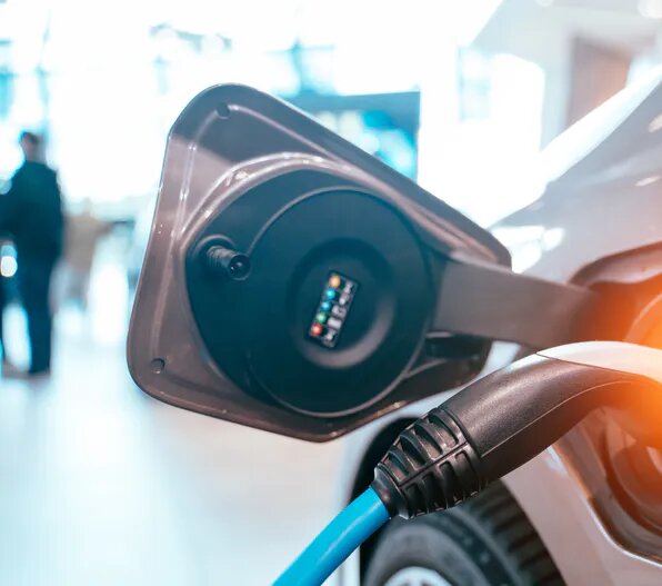 Dlaczego właśnie teraz jest moment na używanego elektryka?