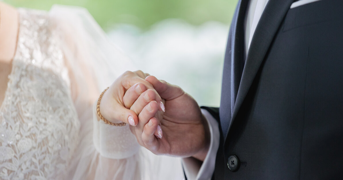 Ślub w Parku Oliwskim, fot. Dominik Paszliński/ gdansk.pl