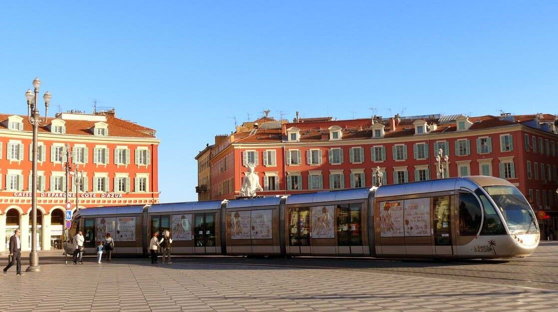 zdjęcie poglądowe, najdłuższy tramwaj w Nicei