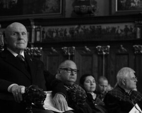 168179373196550 1301285842024011