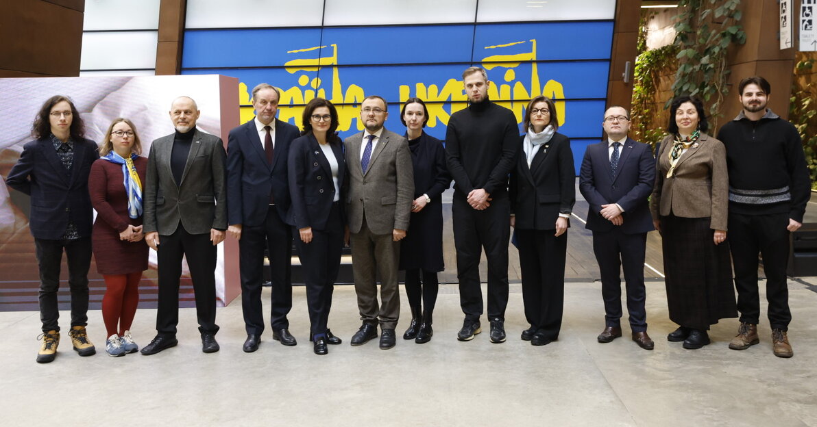 Solidarni z Ukrainą, briefing w ECS, fot  Grzegorz Mehring (1)