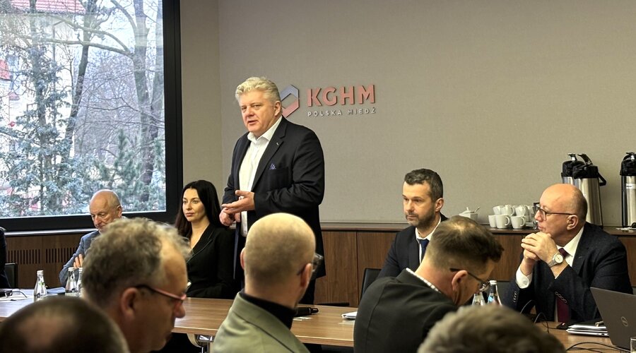 Porozumienie płacowe w KGHM – podwyżki o 6,8% i przeszeregowania dla pracowników