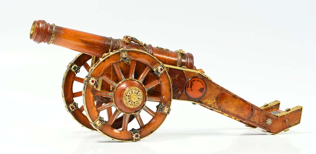 Armatka, fot  B  Kentzer, mat  Muzeum Gdańska